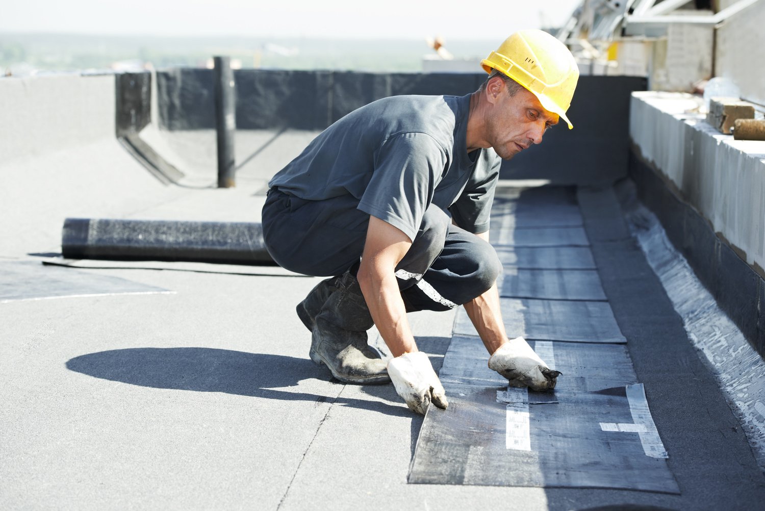 Flat Roof Covering Works with Roofing Felt